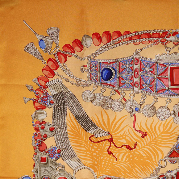 Pre-Loved Hermes Terres Precieuses Silk Scarf 90 - Picture 3 of 7